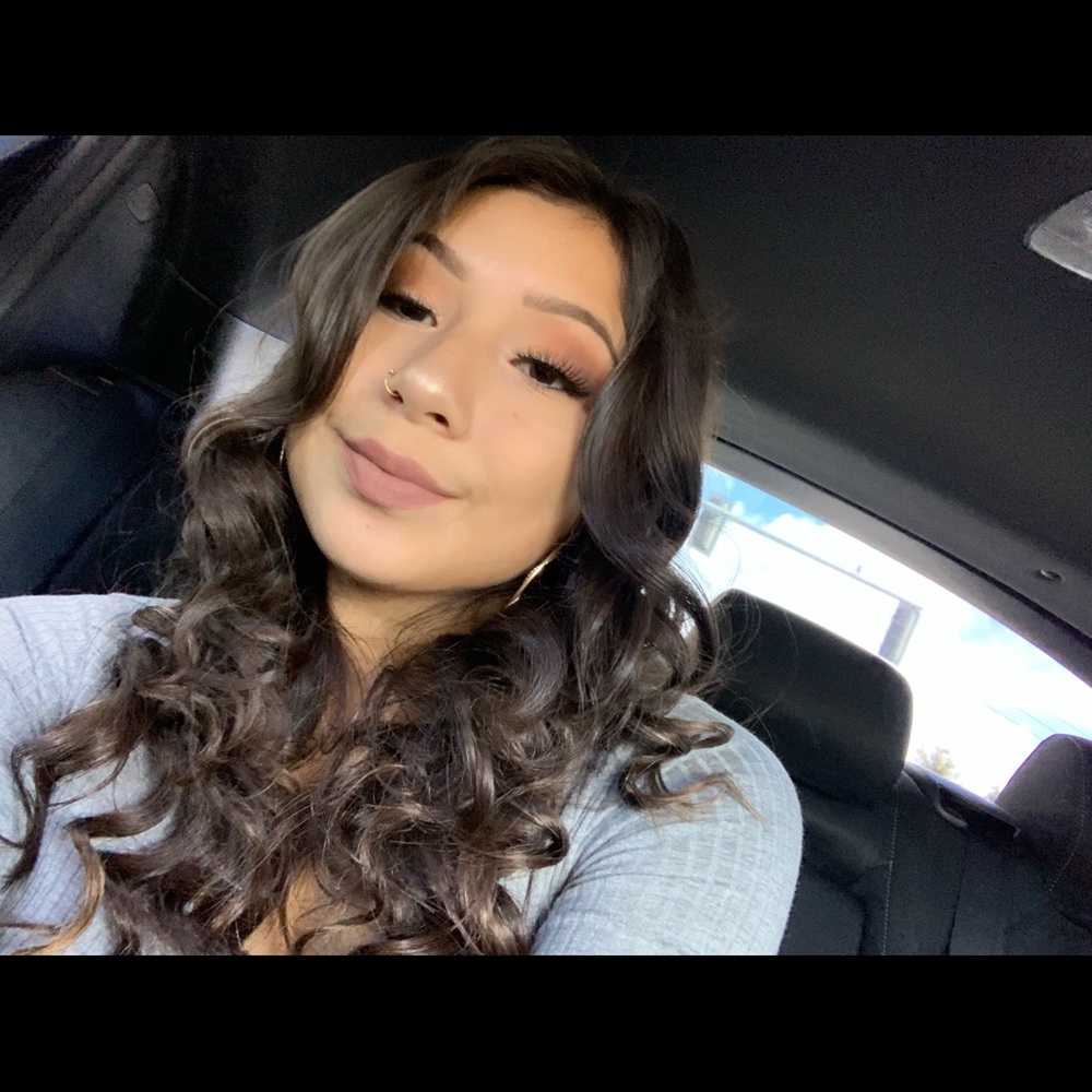 Meet your Posher, Ashley